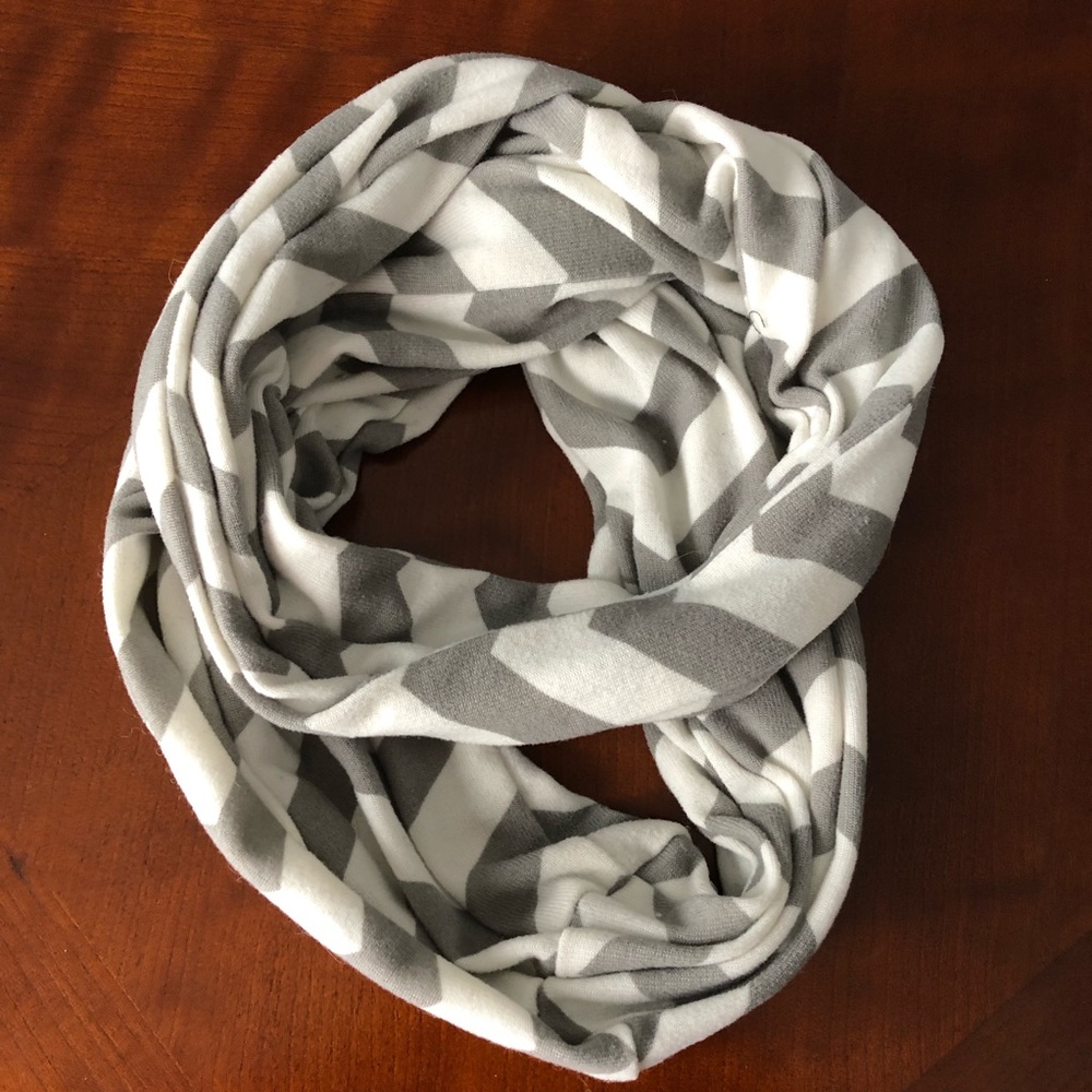 Infinity scarf